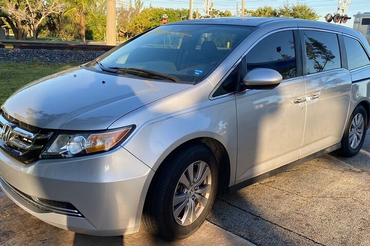 Private Transfer from LGA to Manhattan Cruise Port — Door-to-Door Airport Transfer photo 3