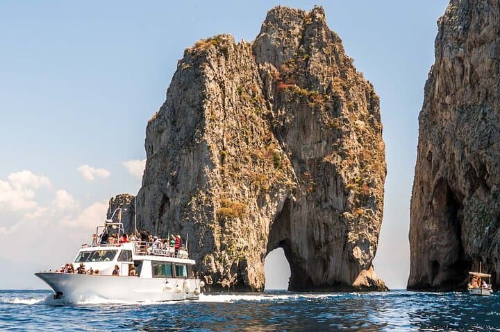 Private VIP Boat Tour of Capri: Blue Grotto, Faraglioni & Snorkel photo 4