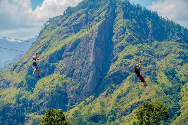Zip Lining in Ella: Mini Adam's Peak High-Speed Zipline Over Tea Estates photo 3