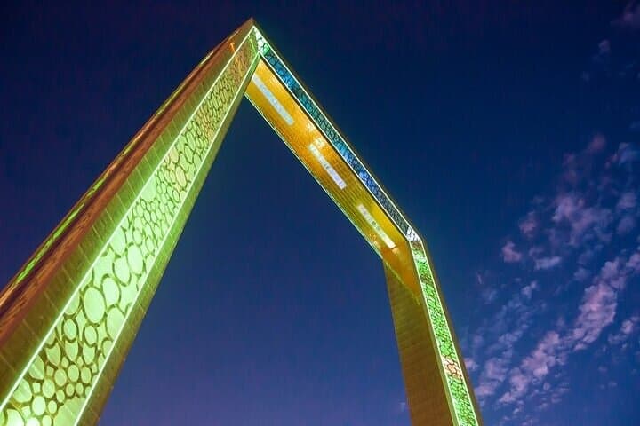 Dubai Frame Skywalk Tour: 150m Views of Old and New Dubai photo 4