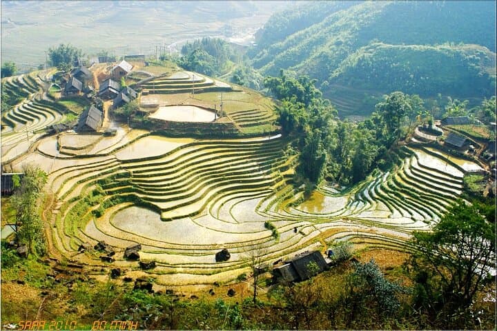 Two-Day Sapa Trek and Homestay in Ta Van: Rice Terraces, Ethnic Villages, and Muong Hoa Valley photo 5