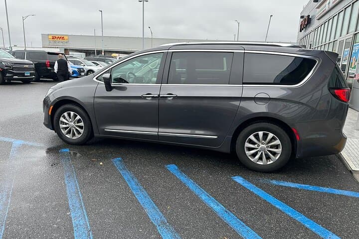 Private Transfer EWR to Brooklyn Cruise Port — Door-to-Door Airport Transfer