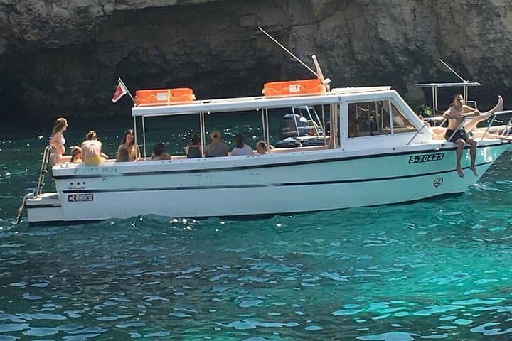 Private Boat to Comino & Gozo — Blue Lagoon Swim and Cave Tour on Julie Pearl photo 4