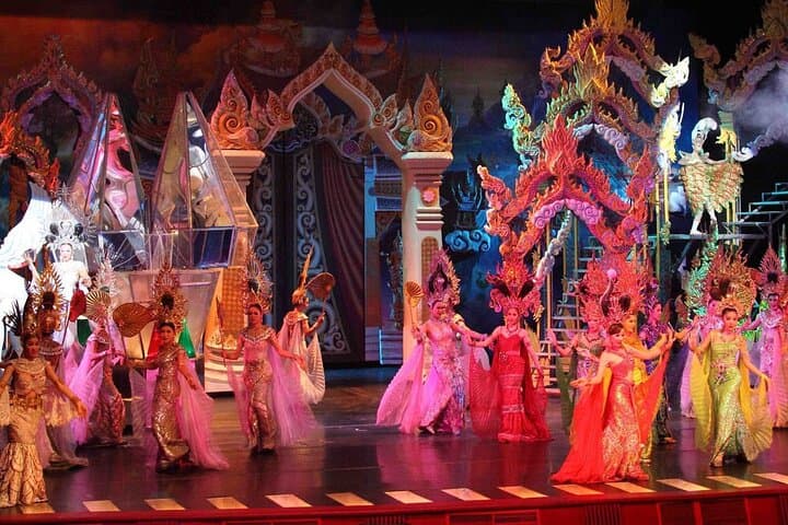 Tiffany's Cabaret Pattaya: Iconic Transvestite Show with Hotel Transfer