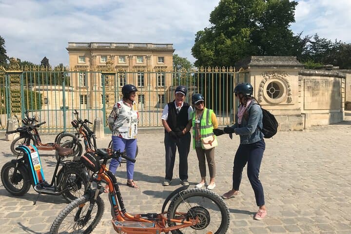 Electric Scooter Tour of Versailles Park & Chateau Gardens — Half-Day Discovery photo 4