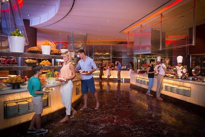 Dubai Private Night City Tour and Dinner at Atlantis The Palm
