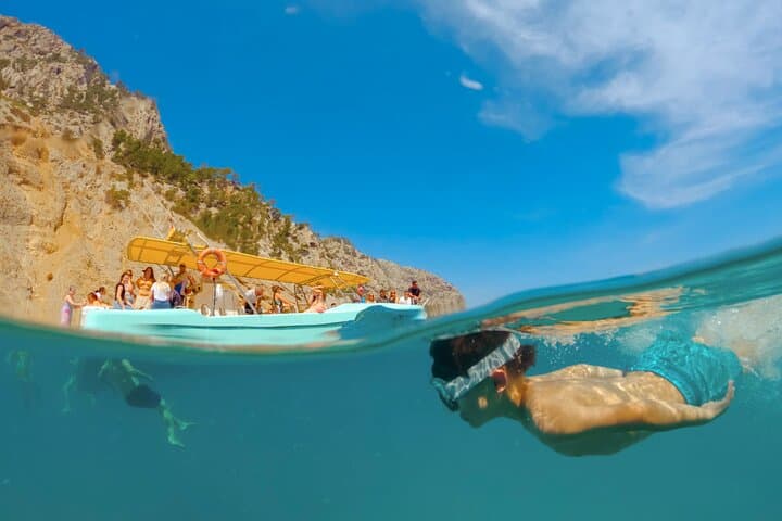 2-Hour Relaxing Boat Trip in Alcúdia — Crystal-Clear Waters & Snorkeling photo 4
