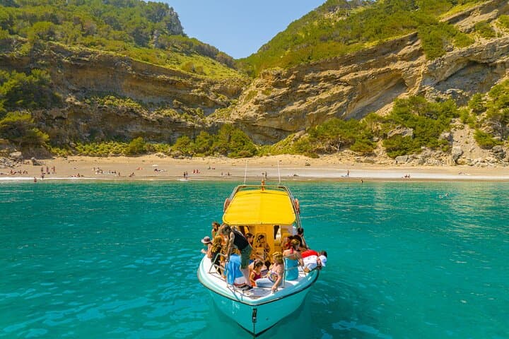 2-Hour Relaxing Boat Trip in Alcúdia — Crystal-Clear Waters & Snorkeling photo 5