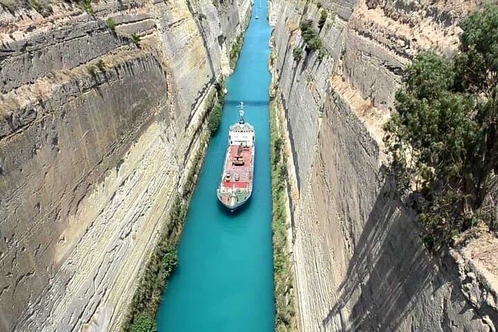 Athens to Ancient Corinth: Private Full-Day Tour to the Acropolis, Canal & Temple of Apollo