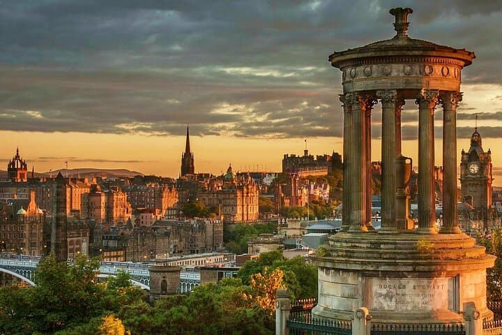 Edinburgh Luxury Private Day Tour: Castle, Royal Mile & Arthur's Seat