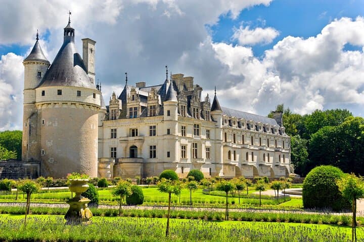 Chenonceau & Chambord Day Tour from Tours — Full-Day Loire Valley Castles photo 2
