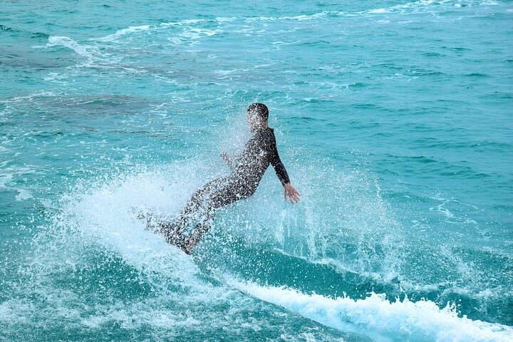 Jetsurf Mallorca: 20-Minute Motorized Surfboard Adventure Near Palma photo 2