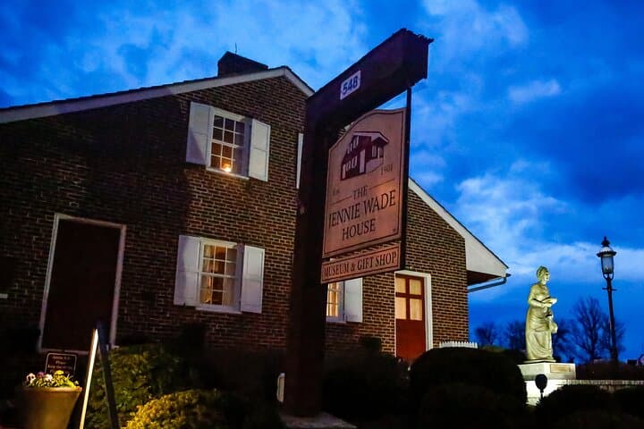 Spirits of Jennie Wade Ghost Night Tour Gettysburg: Haunted House Walk & Civil War Stories photo 2