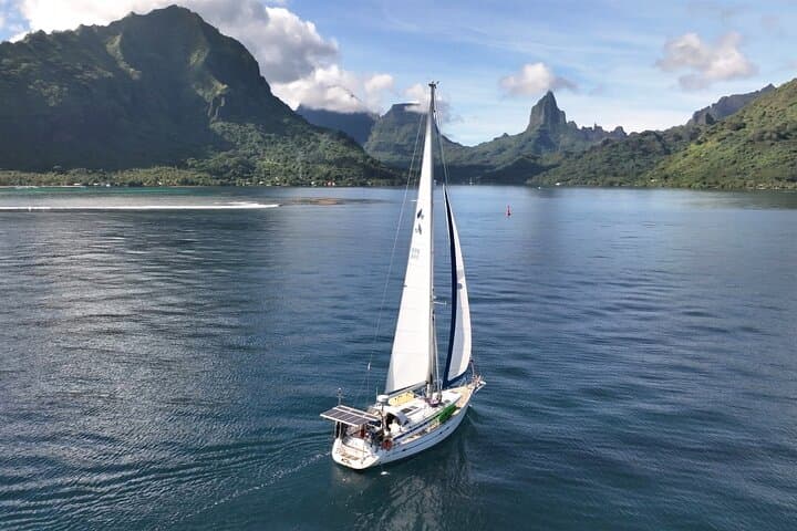 Hands-On Sunset Sailing Aboard Mori Ora in Moorea