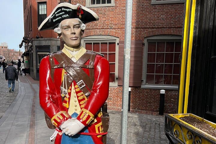 Historic Boston Pub Crawl: 2-Hour Walking Tour of Revolutionary Taverns photo 2