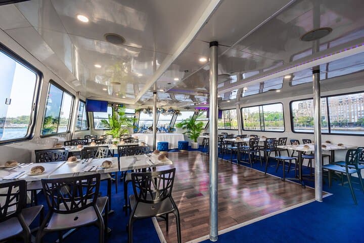 Retro 80s Party Cruise on Sydney Harbour — 3-Hour Evening Dance & Buffet photo 6