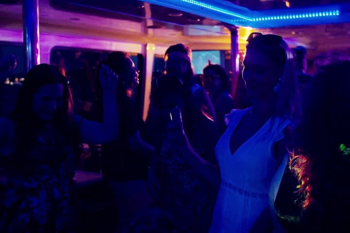 Retro 80s Party Cruise on Sydney Harbour — 3-Hour Evening Dance & Buffet photo 2
