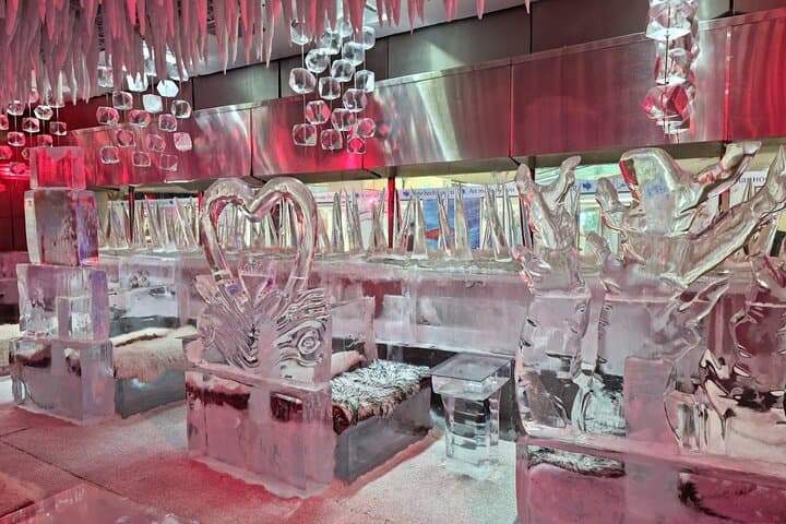 Chillout Ice Lounge Dubai -6°C Ice Experience & Thermal Suit Rental photo 6