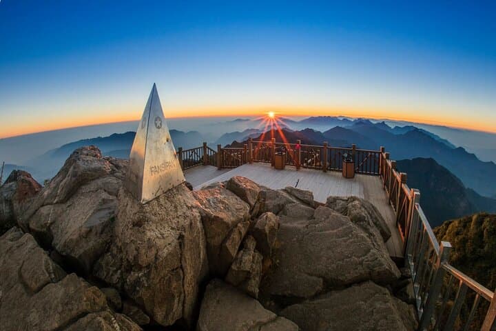 Fansipan Roof of Indochina: 2-Day Sapa Trip with Cable Car & 600-Step Summit photo 2