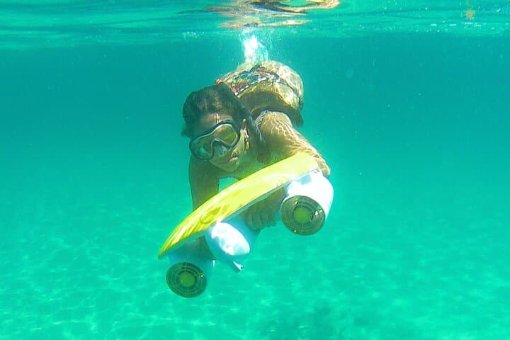 Private Yacht Tour to Arrábida's Secret Beaches from Sesimbra photo 3