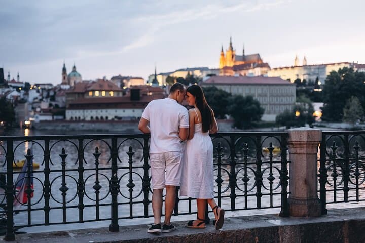 Prague Castle Private Photoshoot — Capture Iconic Castle Views with a Local Photographer photo 3