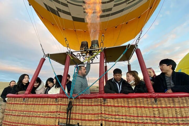 Segovia Hot Air Balloon Ride Over the Aqueduct with Cava & Brunch photo 3