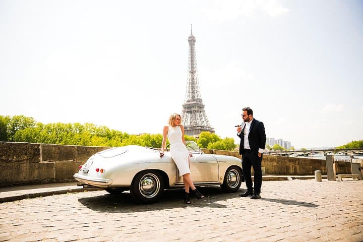 Private Travel Photographer Tour at the Eiffel Tower — Paris Photo Session photo 4