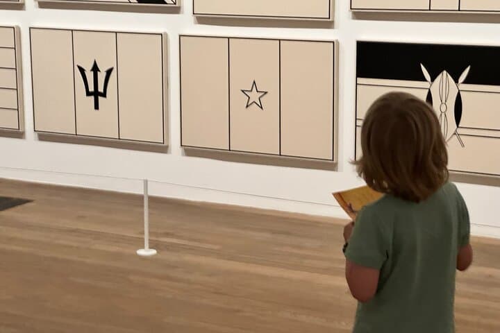 Tate Modern Private Guided Family Tour — Kids-Friendly Art Walk in London photo 2