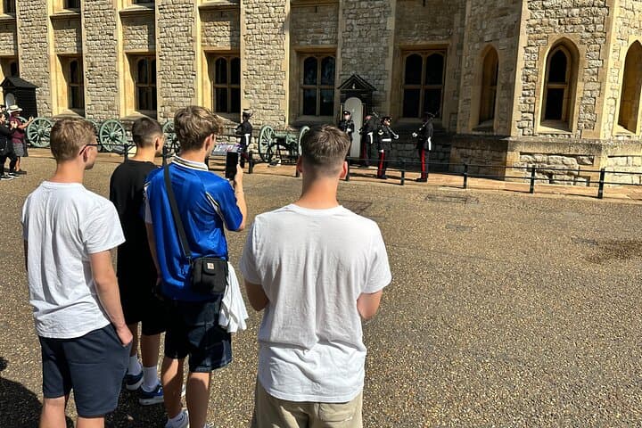 Family-Friendly Full-Day London Tour: Westminster Abbey, Changing of the Guard & Tower of London photo 3