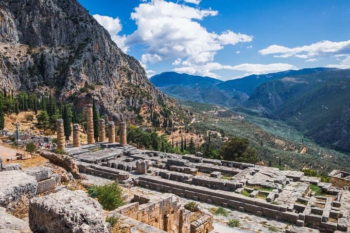 Full-Day Private Tour to Meteora, Thermopylae & Delphi from Athens photo 6