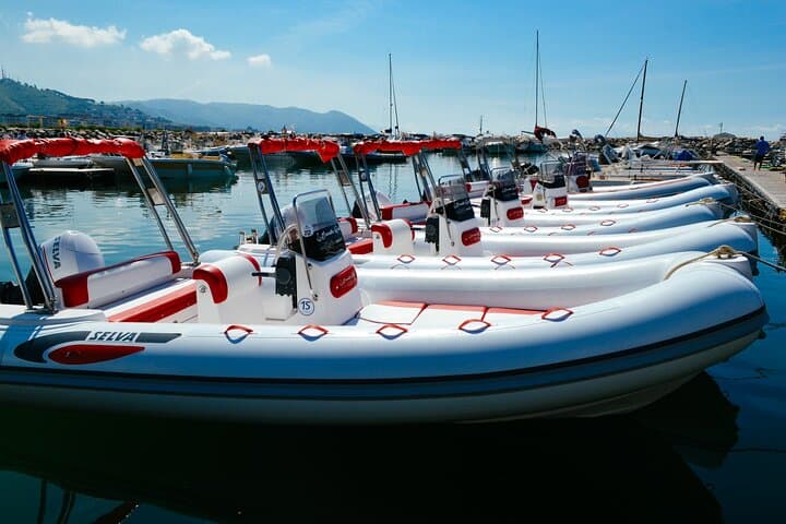 Amalfi Coast Dinghy Rental: Captain Your Own 40hp Adventure photo 5