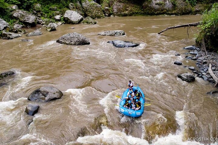 Full-Day Pacuare River Rafting: Class III–IV Adventure from San José photo 4