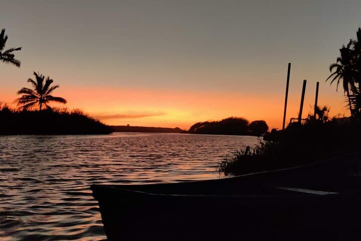 Sunset Horseback Ride Across Manialtepec: Puerto Escondido Beach & Lagoon Adventure photo 3