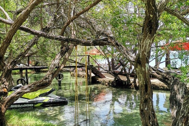 Explore Bacalar's Seven-Color Lagoon: Full-Day Tour from Cancun photo 3