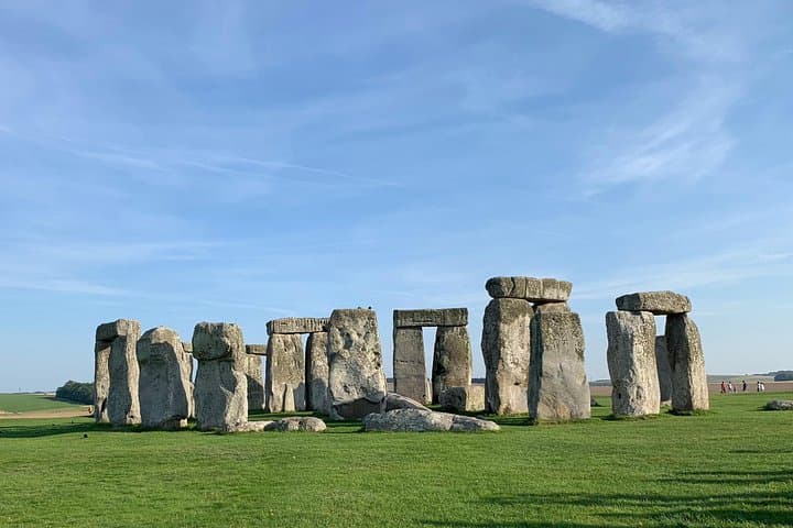 Southampton to London via Stonehenge and Windsor — Self-Guided Transfer with Sightseeing photo 2