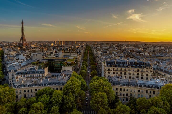 Paris on Your Own: Round-Trip Transfer from Le Havre Cruise Port photo 3