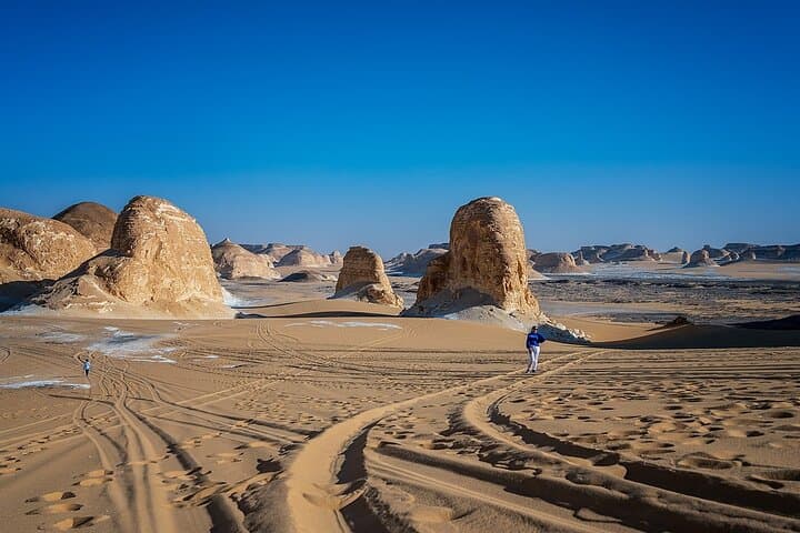 5-Day Bahariya Oasis & Cairo: Black and White Desert Camping Expedition photo 3