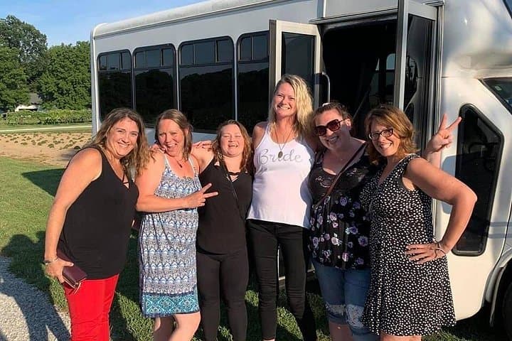 Top Shelf 14-Passenger Brewery Tour in Indianapolis: Private Party Bus Taproom Crawl photo 3