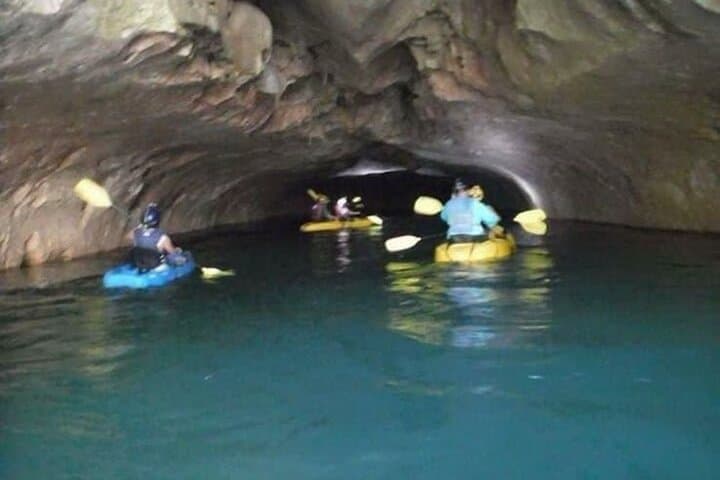 Nohoch Che'en Cave Kayak & Swim: Private Cave Exploration in Belize photo 3