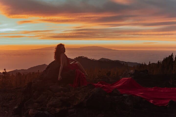 Private Sunset Flying Dress Photography in Tenerife — Dramatic Coastal Photo Session photo 2
