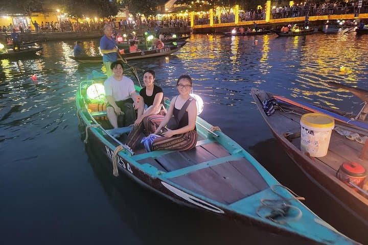 Full-Day Da Nang & Hoi An: Lady Buddha, Marble Mountains and Coconut Basket Boats photo 2
