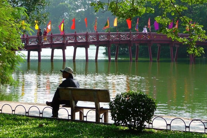 5-Day Northern Vietnam Adventure: Hanoi, Ninh Binh & Ha Long Bay Overnight Cruise photo 3