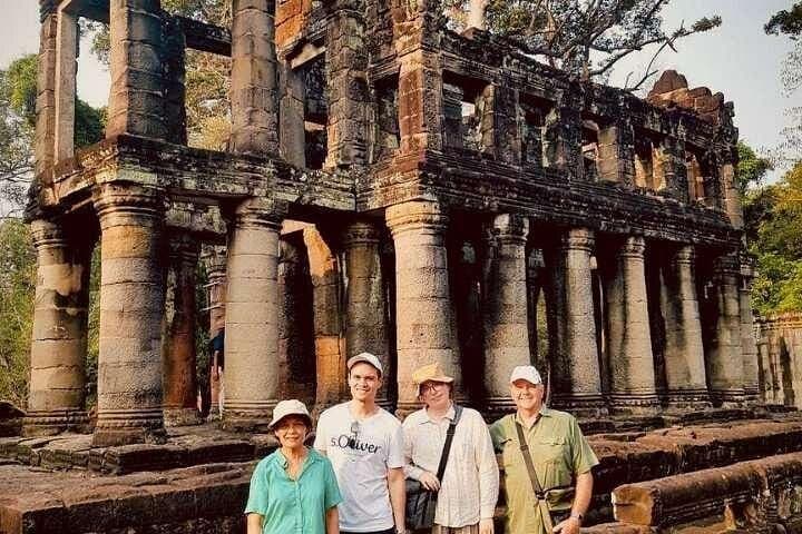 Banteay Srei & 4-Temple Full-Day Small-Group Tour from Siem Reap photo 2