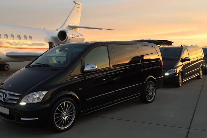 Private Transfer from Sint Maarten Hotels to Philipsburg Port | Door-to-Door Port Transfer photo 3