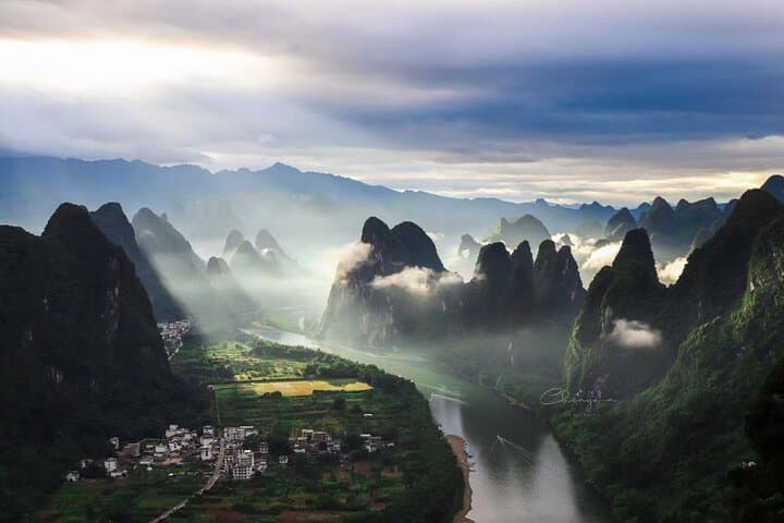 Guilin Li River Cruise and Xianggong Hill: Private Full-Day from Guilin photo 3