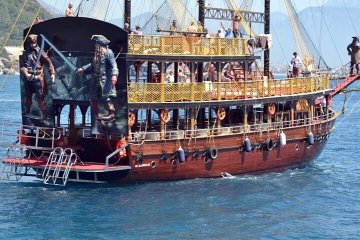 Pirate Boat Trip on the Manavgat River: Full-Day Family Cruise from Side