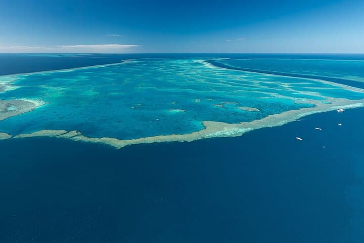 Whitsundays Helicopter: Reef & Whitehaven Spectacular (60-Minute Aerial Tour) photo 6