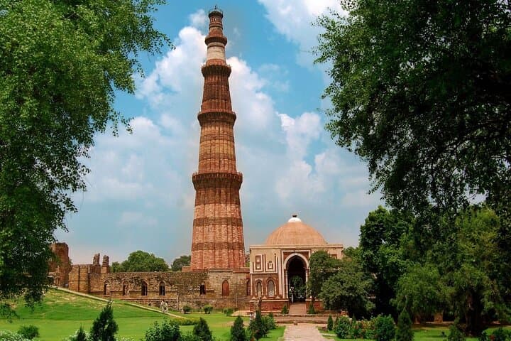 7-Day Golden Triangle Tour — Delhi, Agra & Jaipur Cultural Highlights and Practical Guide photo 2