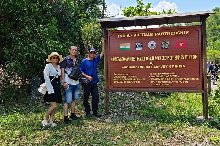 Da Nang to My Lai Massacre & My Son Holyland: Full-Day Private Historical Transfer photo 4