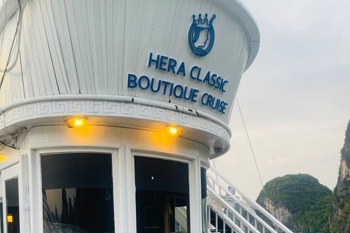 Overnight Ha Long Bay Cruise: Sung Sot Cave, Titov Island & Kayaking photo 6